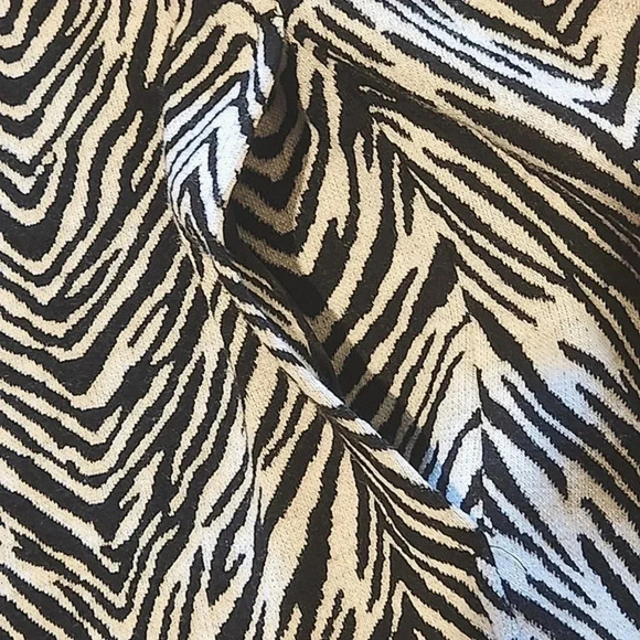 Charter Club Zebra Print Blazer Jacket – Size Medium - Picture 4 of 7